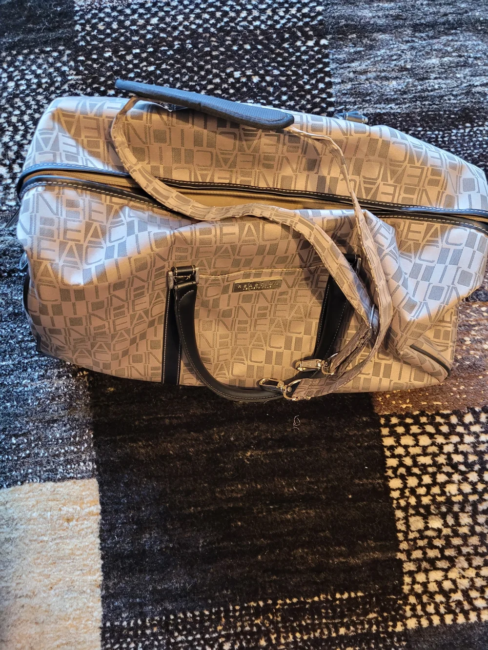 Reaction Kenneth Cole Beige Taupe Logo Duffel Carry on with Black Trim